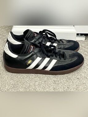 Adidas Samba Indoor 'Core Black/Cloud White/Vivid Red Mens 10 Soccer EUC